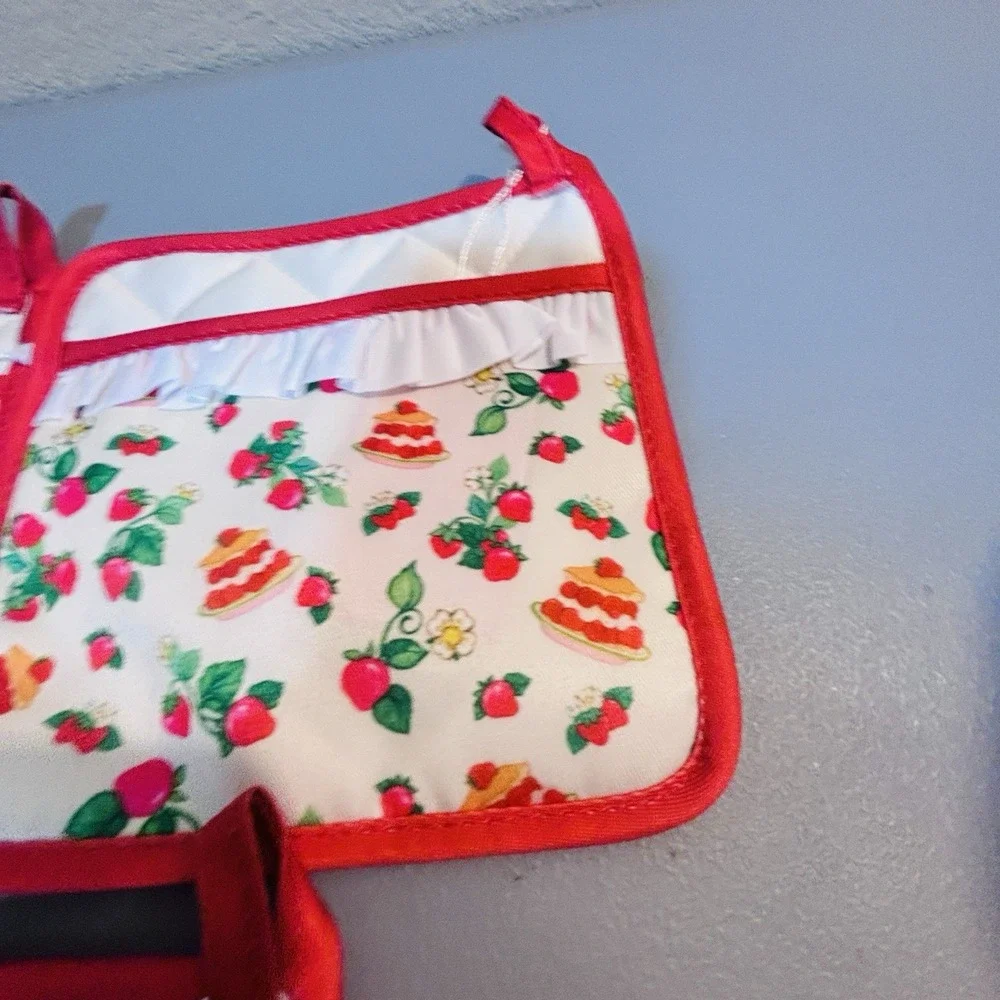 Strawberry Shortcake Licensed Red Pink Kitchen Kawaii Cooking Baking Pot Holder